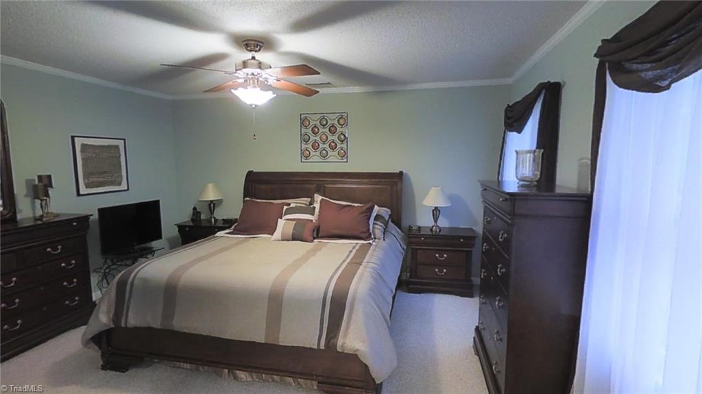 5544 Folkstone Road Pfafftown, NC 27040 - Photo 18 of 29 Gallery Image 18