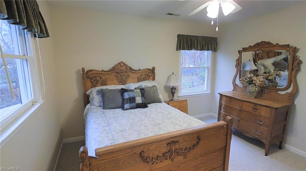 5544 Folkstone Road Pfafftown, NC 27040 - Photo 23 of 29 Gallery Image 23