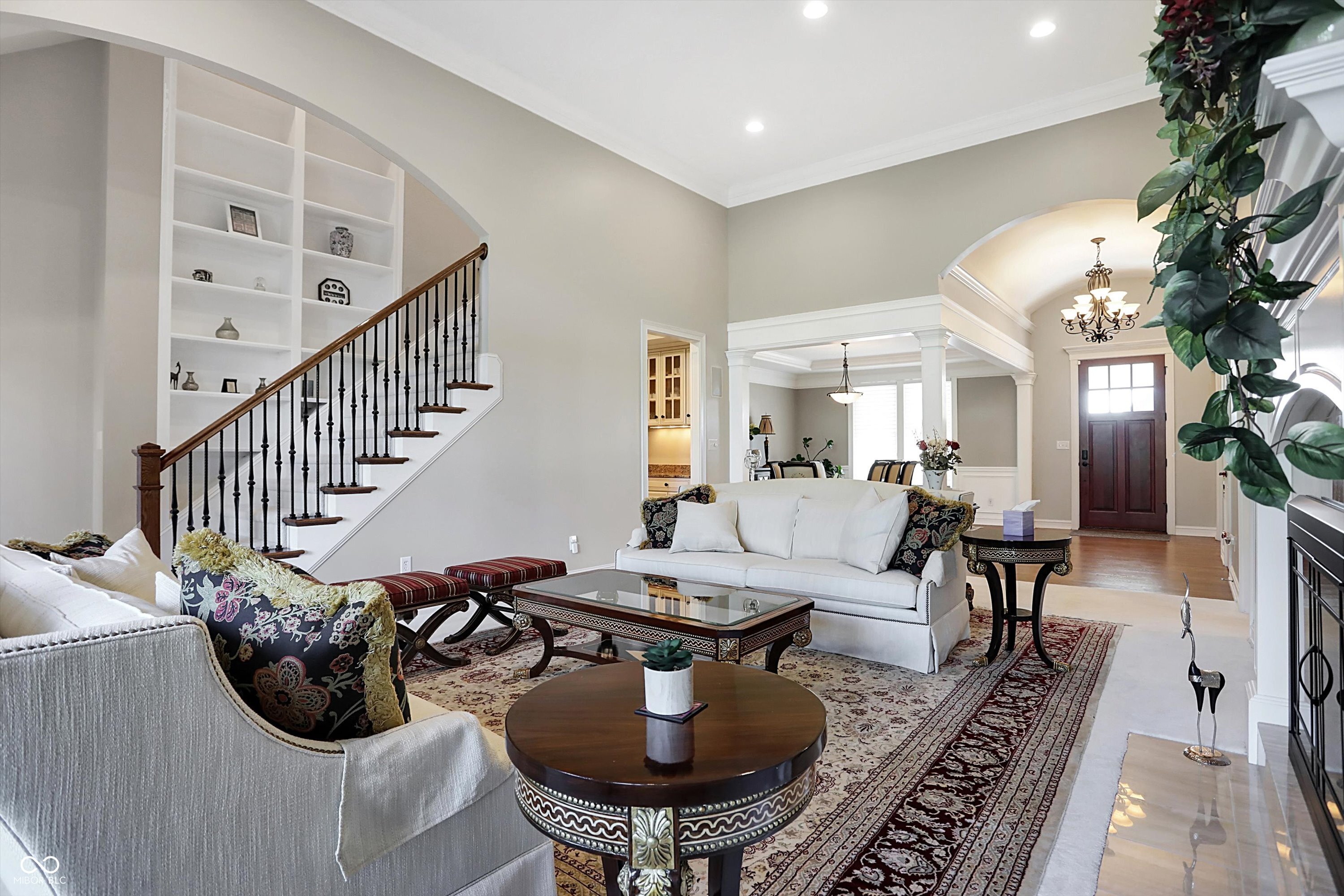 2022 Finchley Road Carmel, IN 46032 - Photo 12 of 68 Gallery Image 12