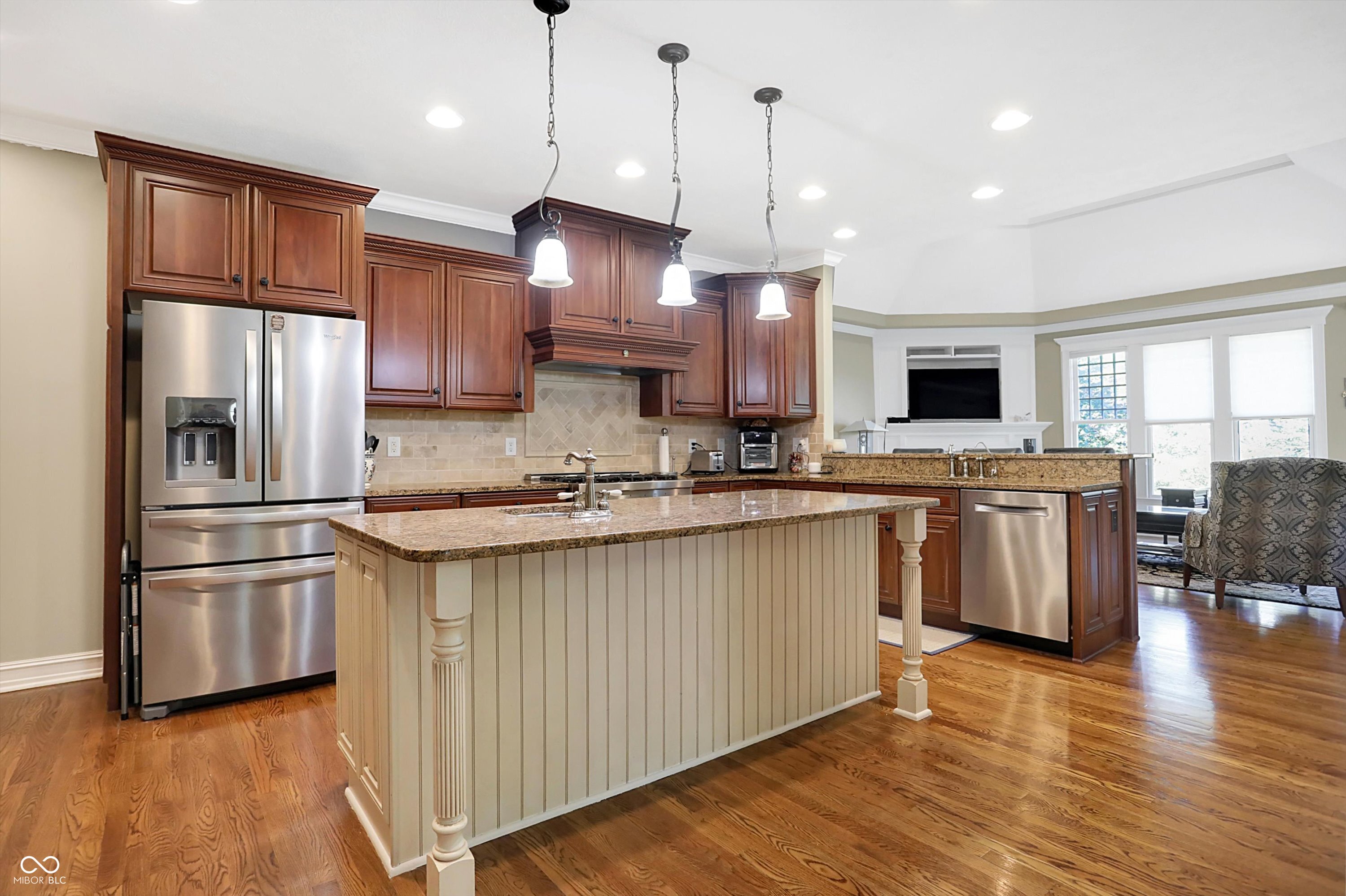 2022 Finchley Road Carmel, IN 46032 - Photo 14 of 68 Gallery Image 14