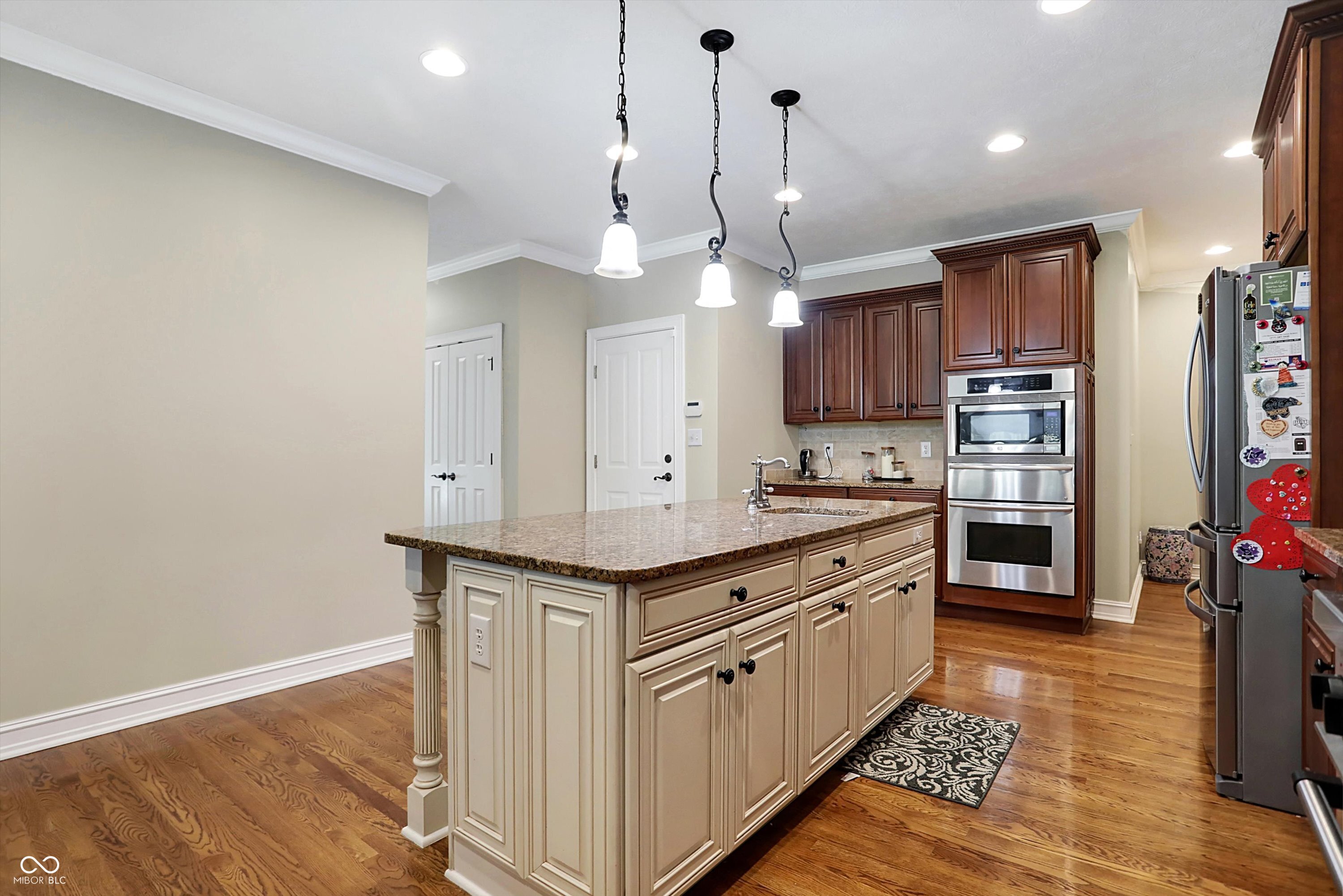 2022 Finchley Road Carmel, IN 46032 - Photo 15 of 68 Gallery Image 15