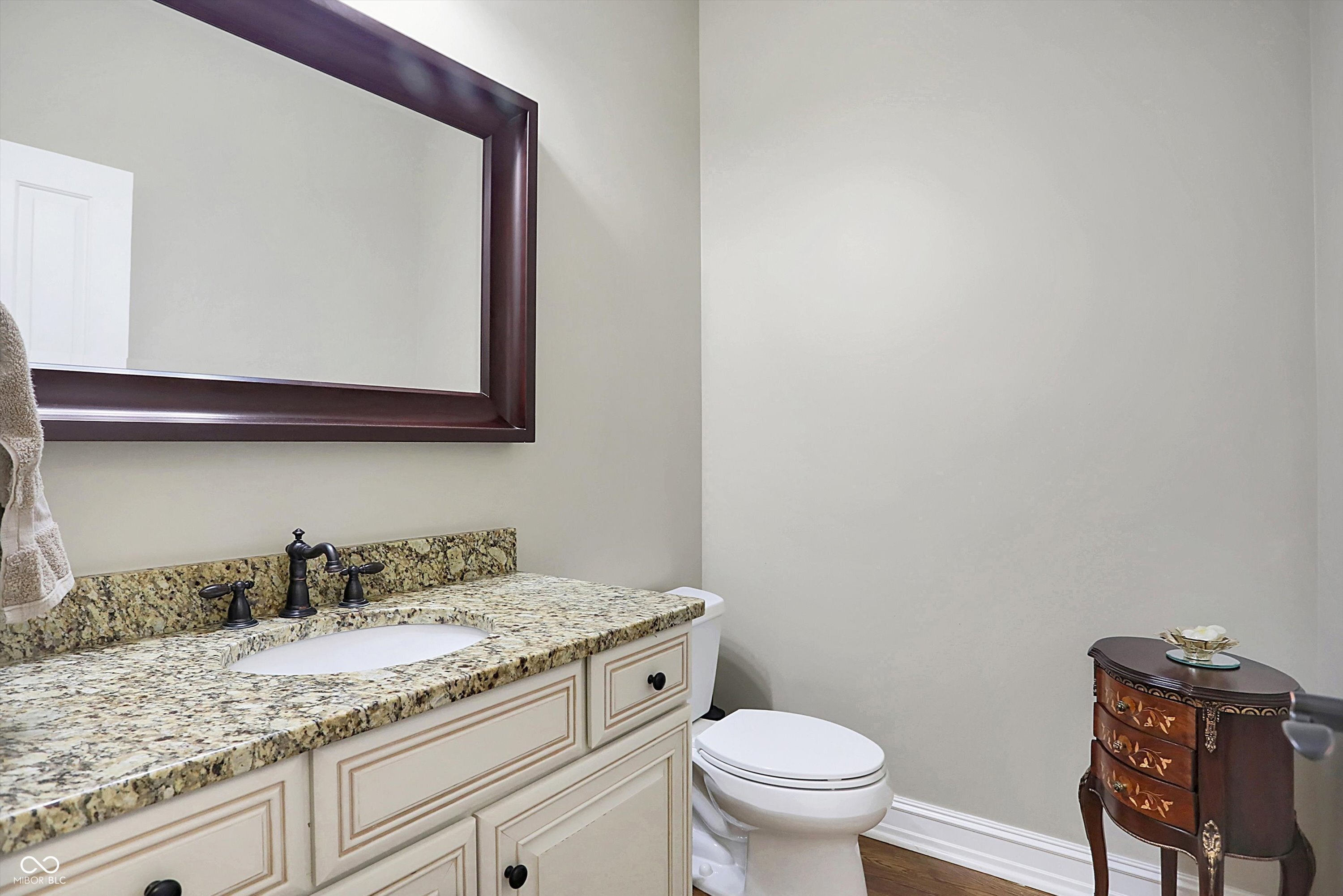 2022 Finchley Road Carmel, IN 46032 - Photo 20 of 68 Gallery Image 20