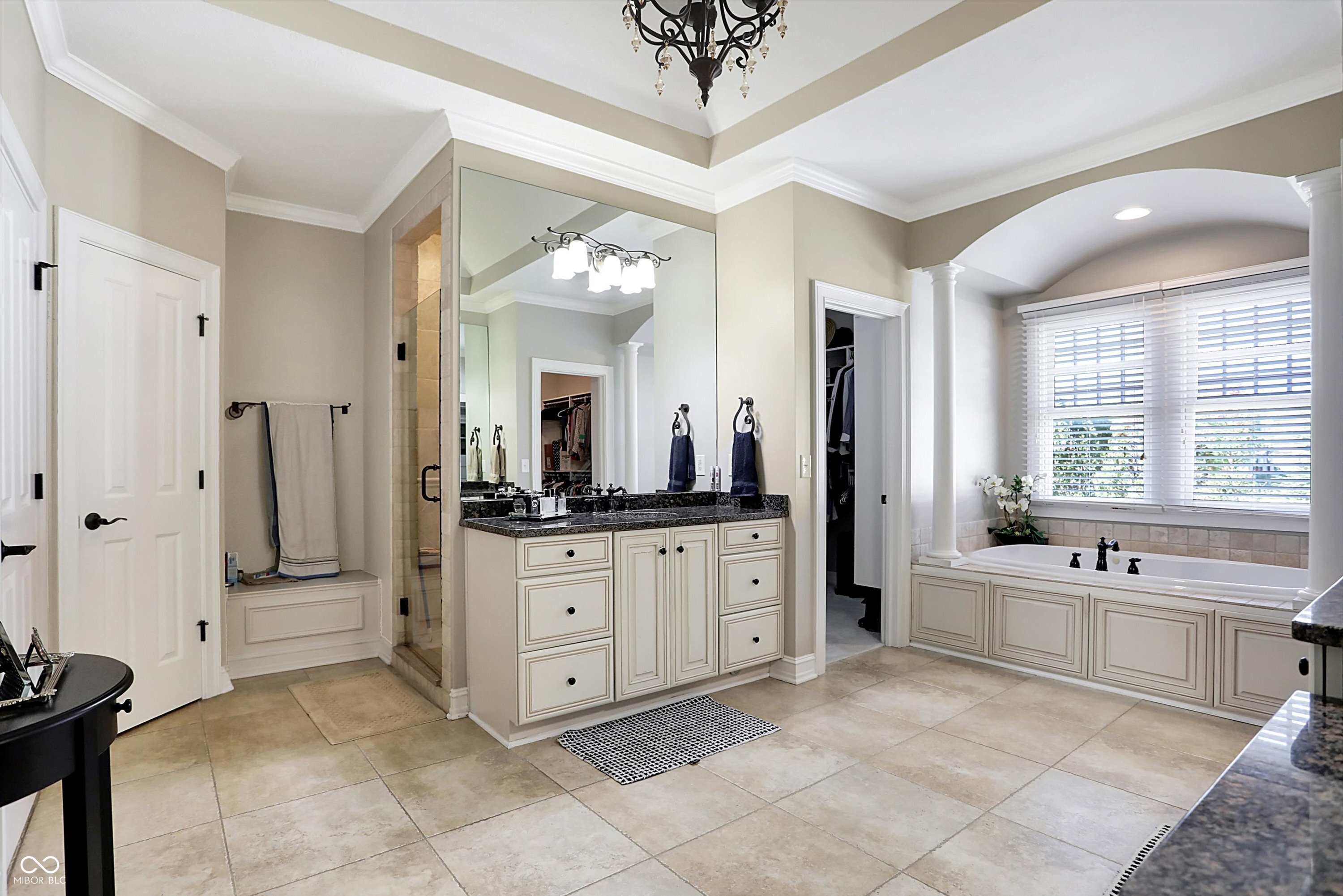 2022 Finchley Road Carmel, IN 46032 - Photo 28 of 68 Gallery Image 28
