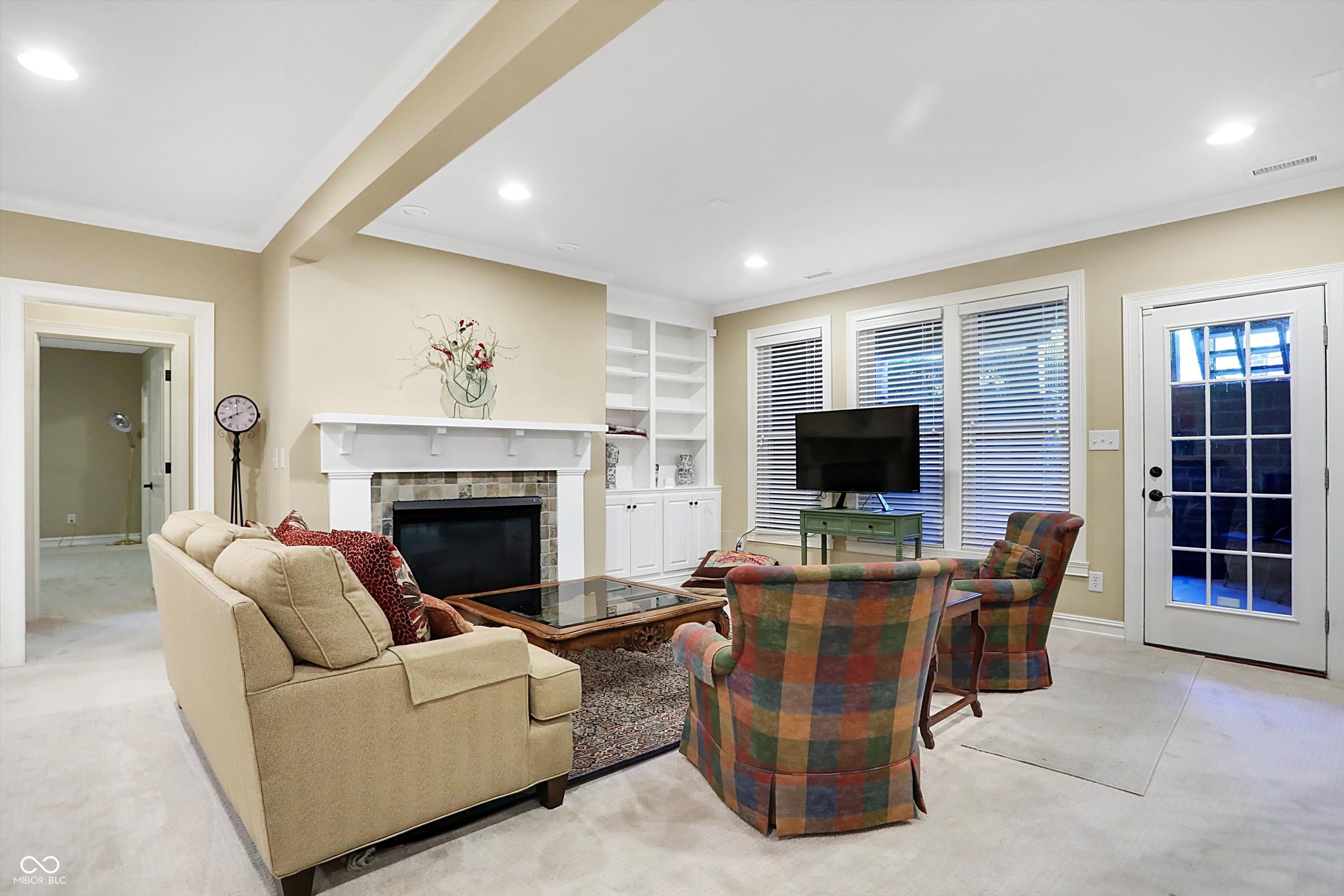 2022 Finchley Road Carmel, IN 46032 - Photo 42 of 68 Gallery Image 42