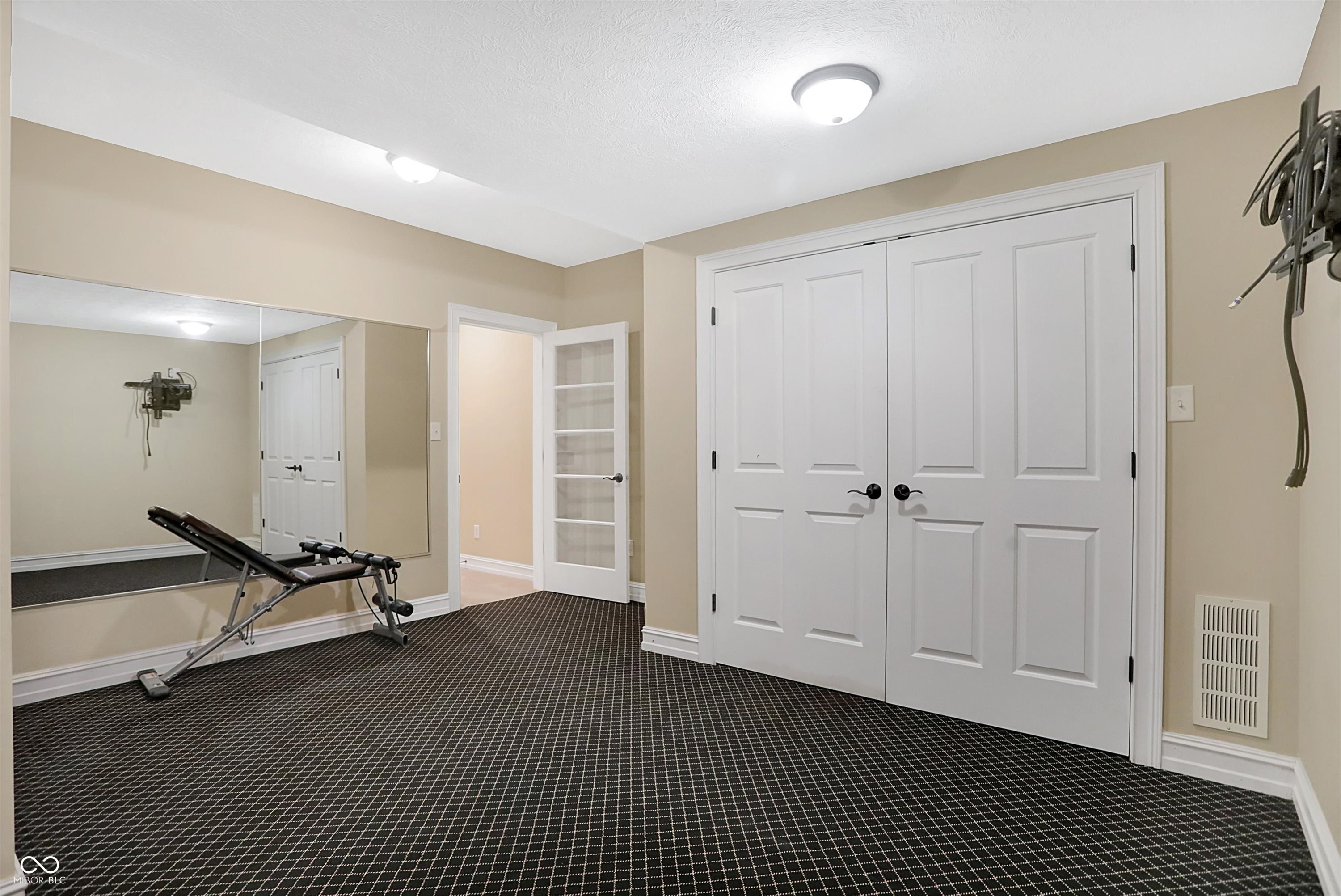 2022 Finchley Road Carmel, IN 46032 - Photo 51 of 68 Gallery Image 51