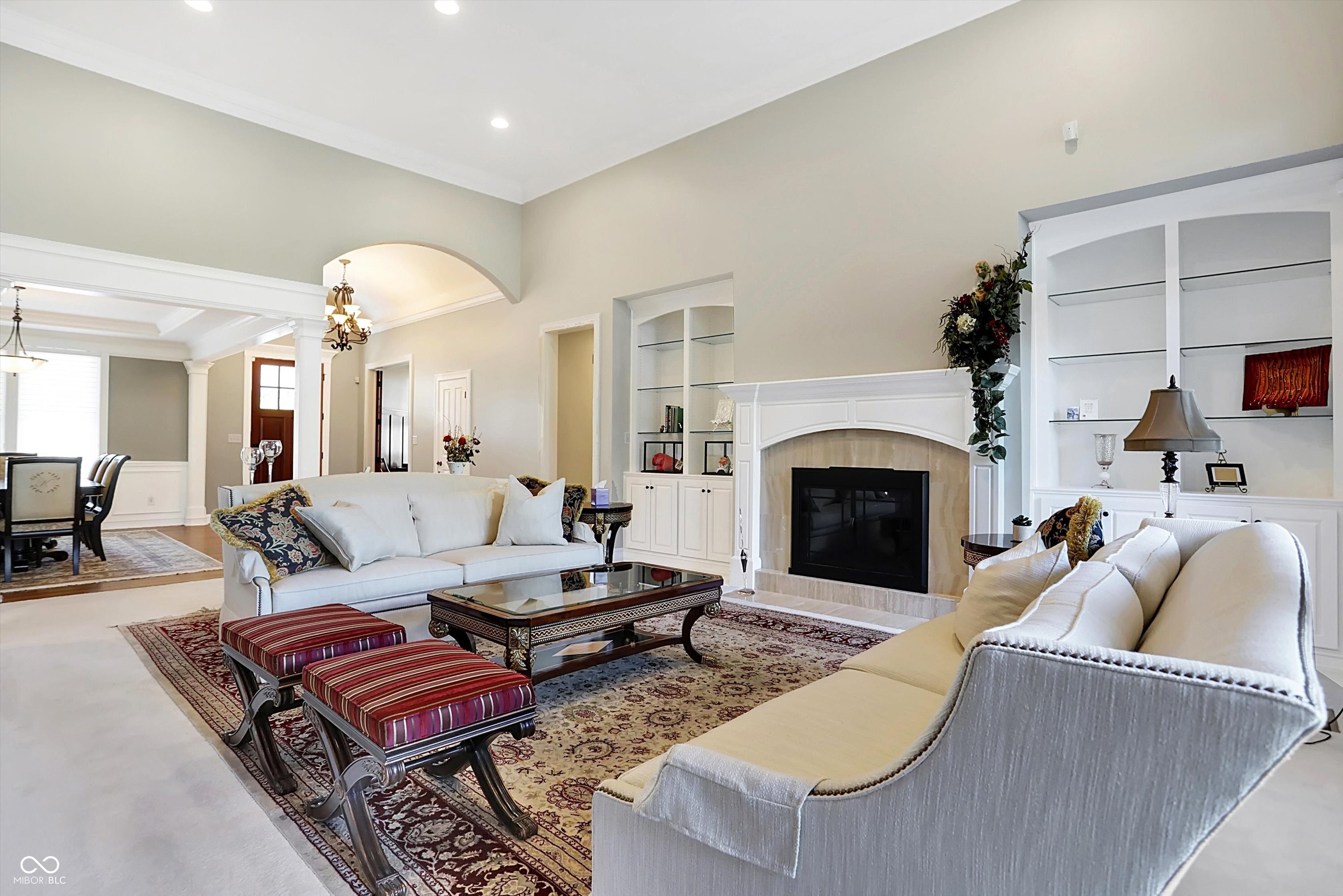 2022 Finchley Road Carmel, IN 46032 - Photo 9 of 68 Gallery Image 9