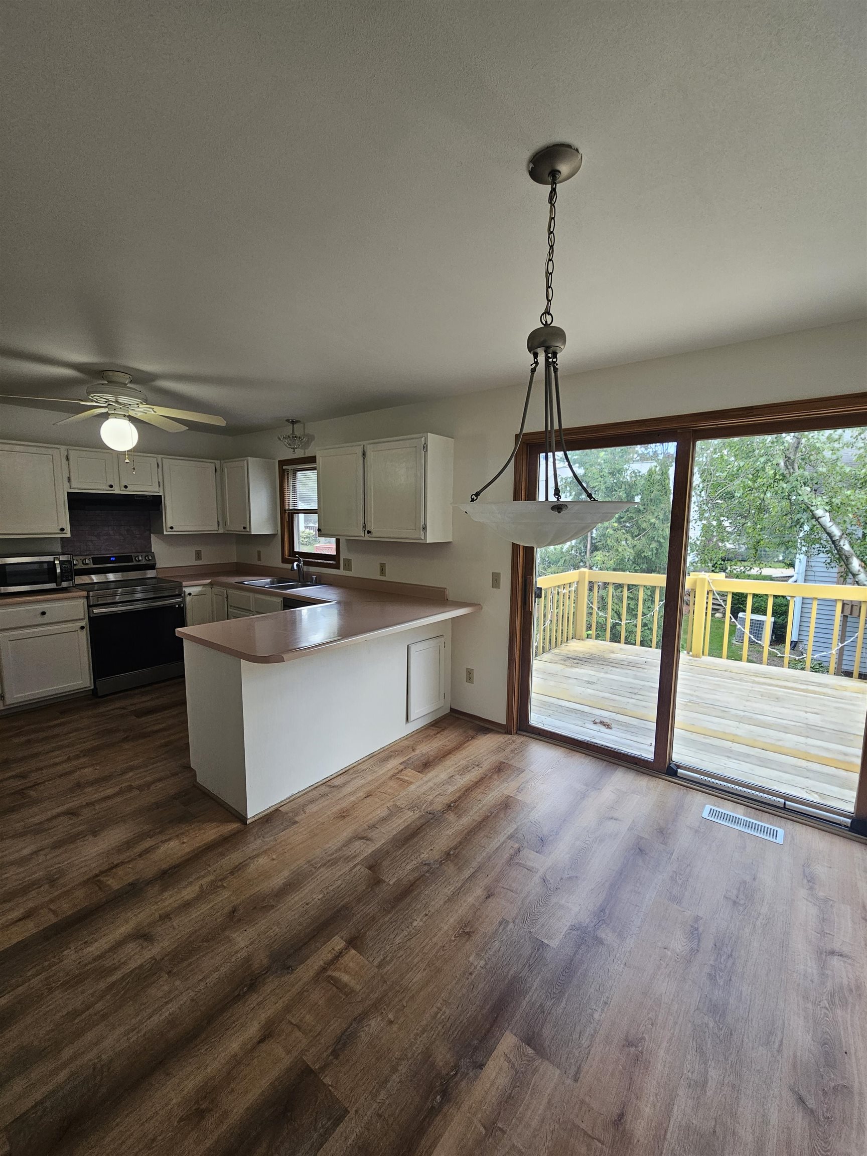 7305 West Valley Ridge Drive Madison, WI 53719 - Photo 12 of 29