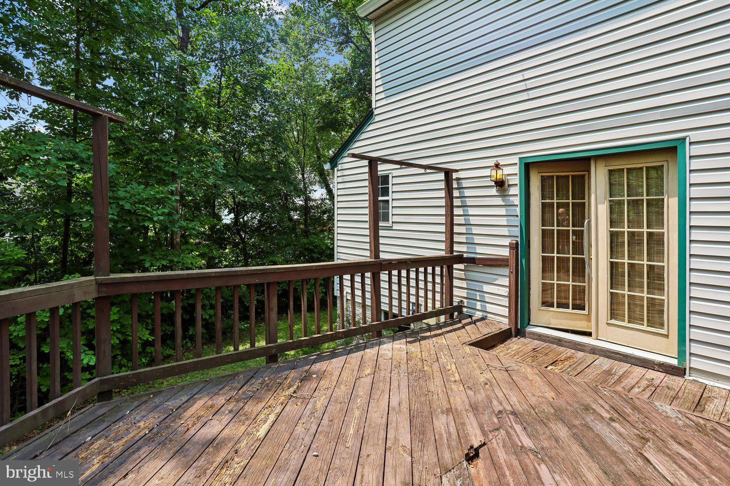 15226 Elk Run Road Chantilly, VA 20151 - Photo 31 of 53 Deck