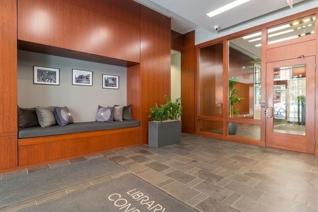 520 South State Street, Unit 910 Chicago, IL 60605 - Photo 2 of 37