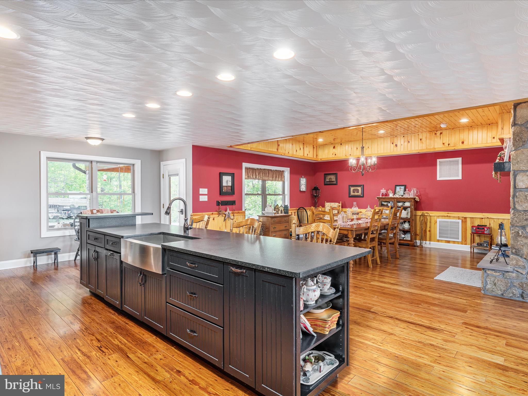 1996 Buck Mountain Road Bentonville, VA 22610 - Photo 12 of 61 a kitchen with lots of counter top space