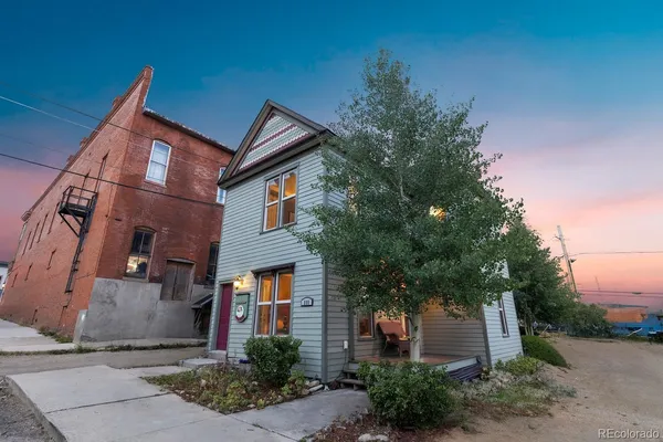 $684,500 | 111 West 7th Street, Leadville, CO 80461