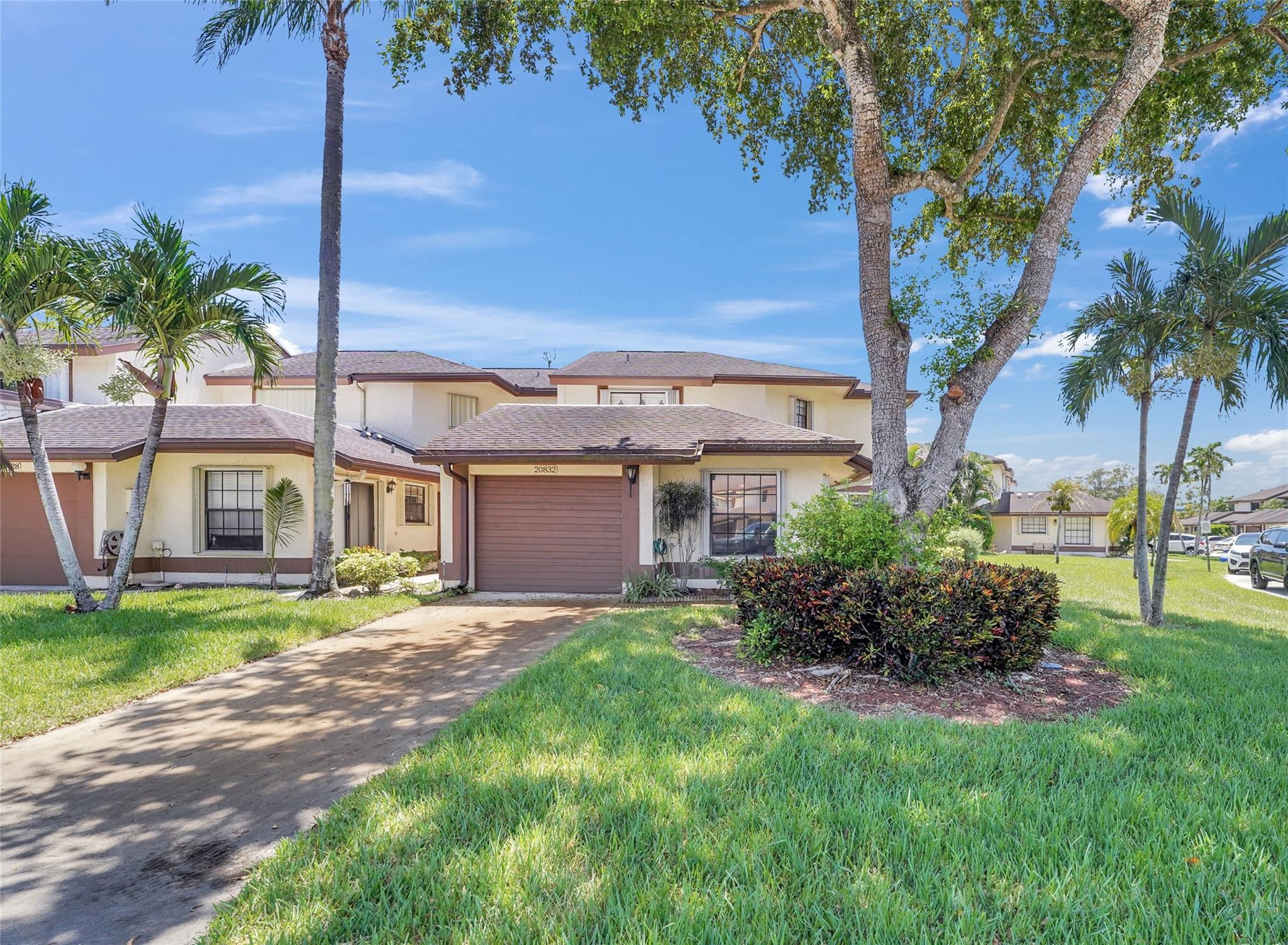20832 Boca Ridge Drive North Boca Raton, FL 33428 - Photo 2 of 21 Photo 2
