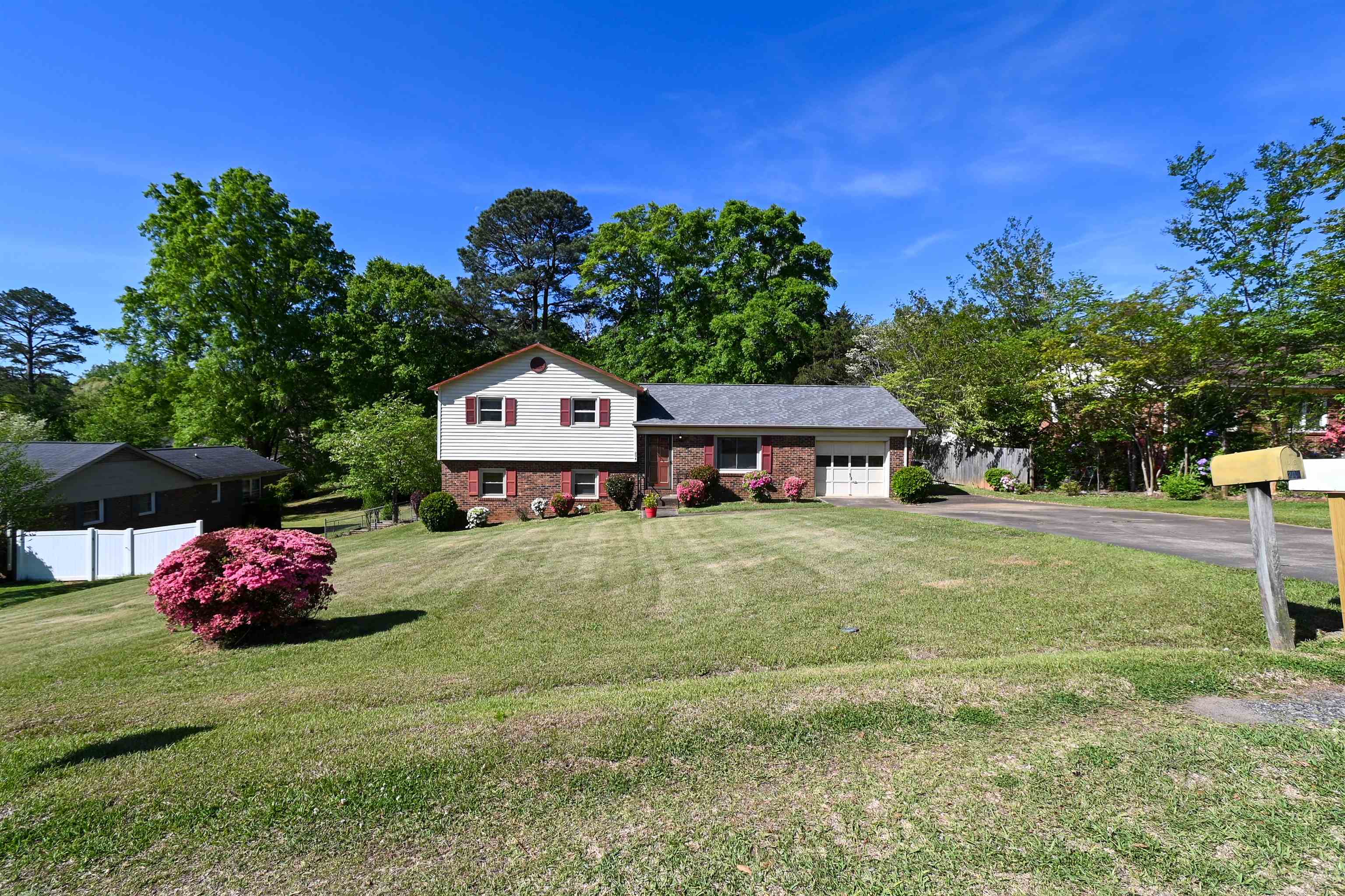 204 York Drive Gaffney, SC 29340 - Photo 1 of 33