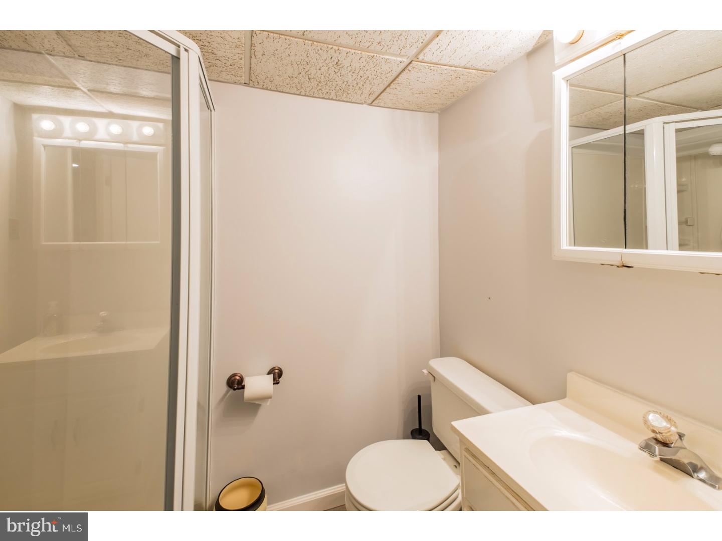 1918 Carter Road Folcroft, PA 19032 - Photo 20 of 25 Bathroom