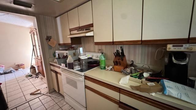 5866 Southeast Mitzi Lane Stuart, FL 34997 - Photo 12 of 13 Photo 12