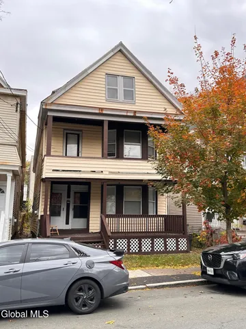 $1,850 | 33 Morris Street, Unit 1, Albany, NY 12208