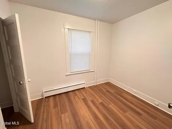 $1,825 | 33 Morris Street, Unit 1, Albany, NY 12208