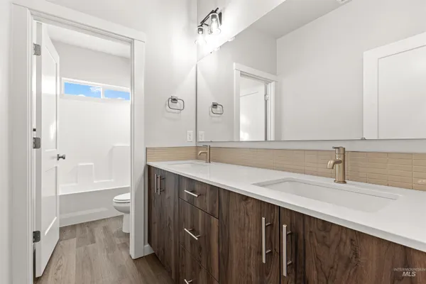 $774,990 | 1193 West Cub River Drive, Meridian, ID 83642