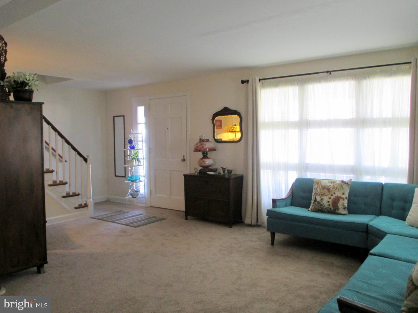 509 Ridley Avenue Folsom, PA 19033 - Photo 3 of 15 Gallery Image 3