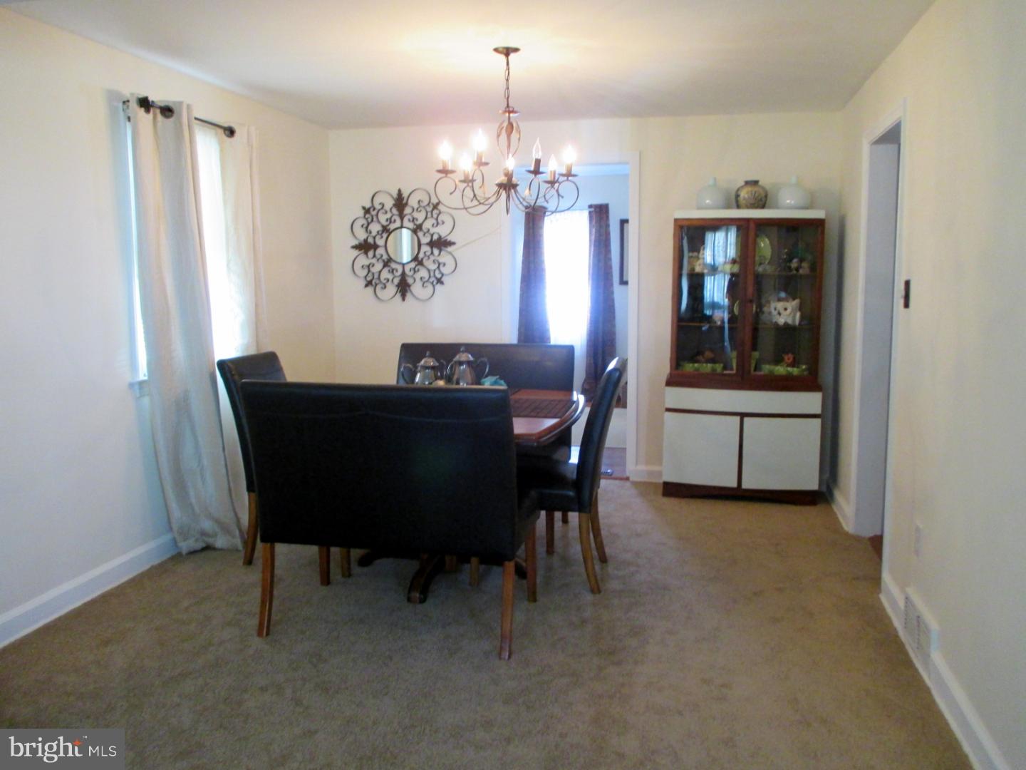 509 Ridley Avenue Folsom, PA 19033 - Photo 5 of 15 Gallery Image 5