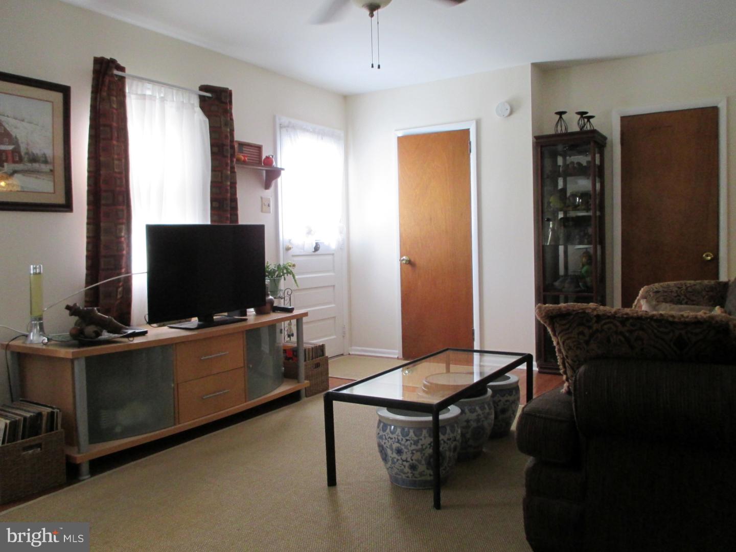 509 Ridley Avenue Folsom, PA 19033 - Photo 10 of 15 Gallery Image 10