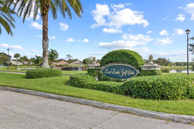 $455,900 | 8252 Southeast Double Tree Drive, Hobe Sound, FL 33455