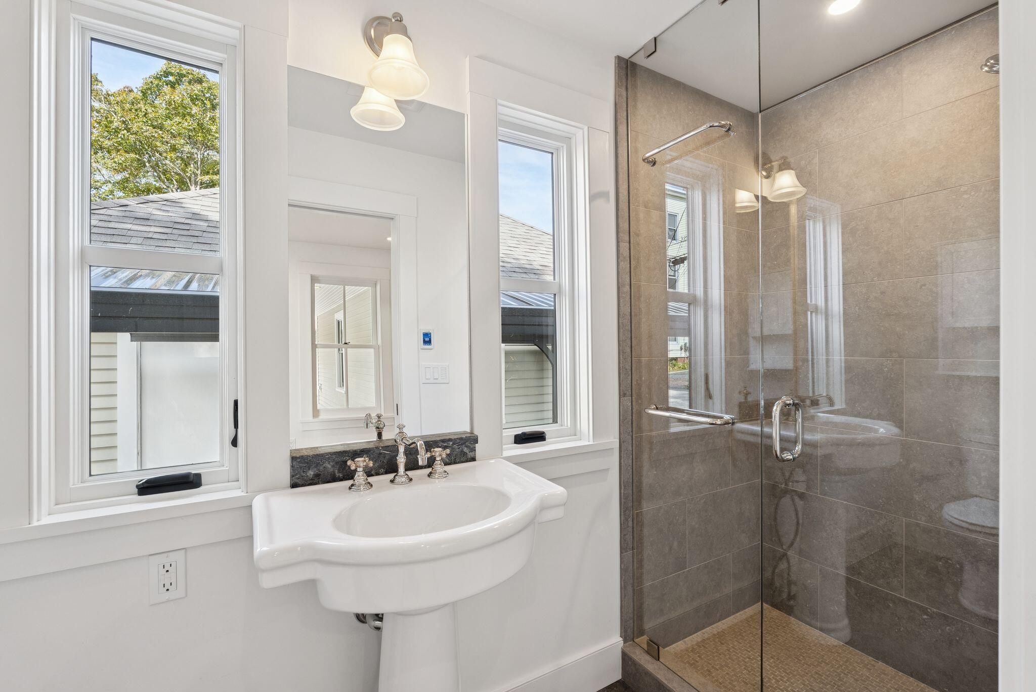 33 Turner Street Portland, ME 04101 - Photo 29 of 80 43_DSC01808