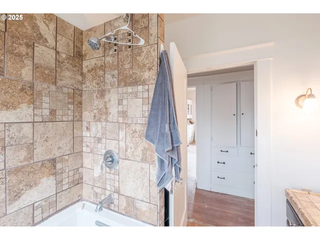 $625,000 | 55 Q Street, Cottage Grove, OR 97424