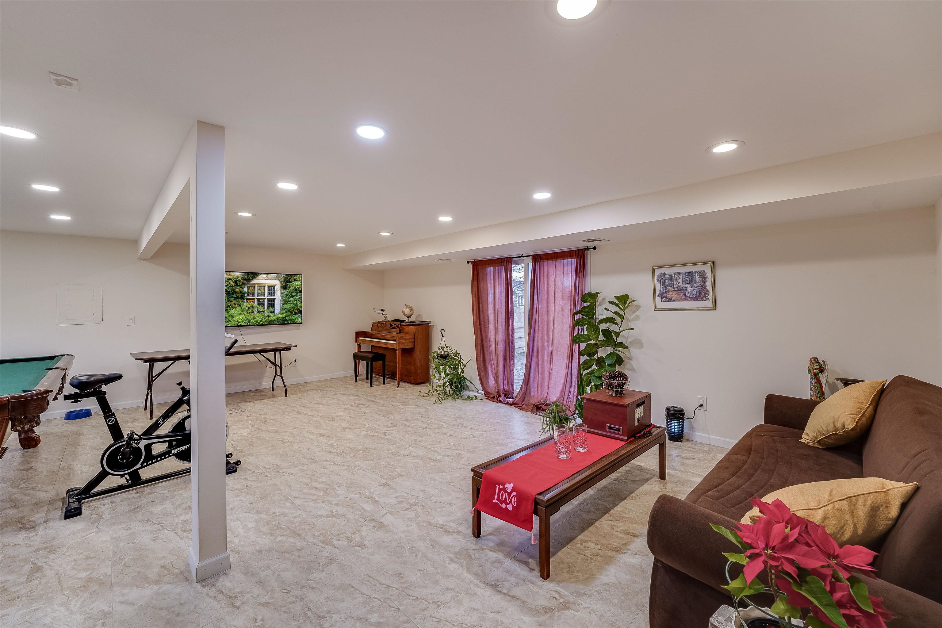 8 University Road East Brunswick, NJ 08816 - Photo 17 of 29 Gallery Image 17
