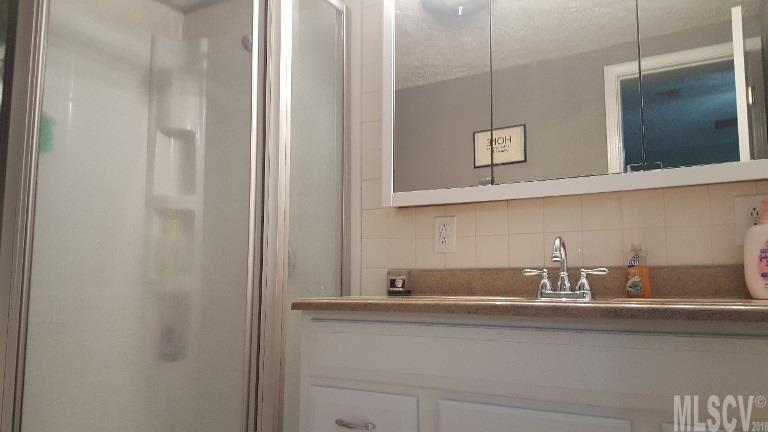 274 Smith Hill Road Marion, NC 28752 - Photo 13 of 14 Gallery Image 13