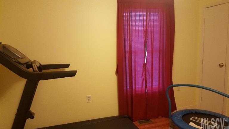 274 Smith Hill Road Marion, NC 28752 - Photo 3 of 14 Gallery Image 3