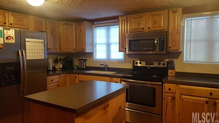 274 Smith Hill Road Marion, NC 28752 - Photo 10 of 14 Gallery Image 10