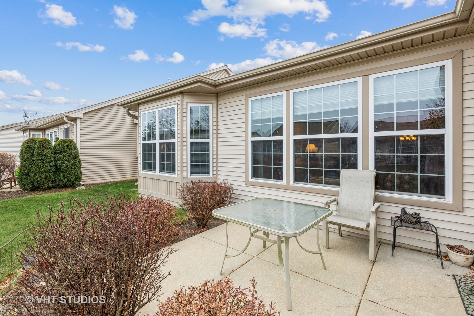 2832 Cascade Falls Circle Elgin, IL 60124 - Photo 22 of 37 a view of a house with backyard and sitting area