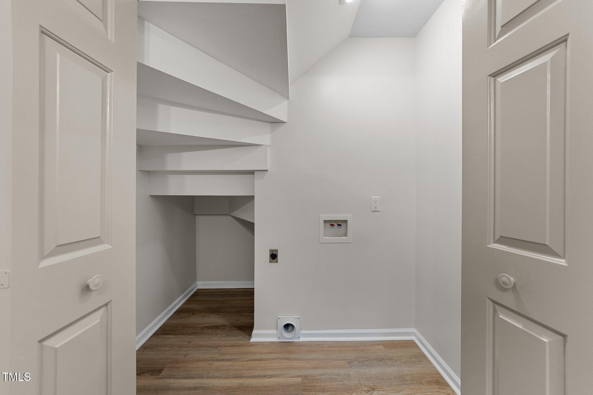 708 Powell Drive, Unit B Raleigh, NC 27606 - Photo 14 of 43 12-web-or-mls-3D5A9209