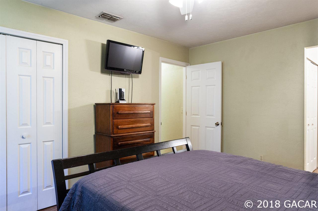 3642 Northwest 7th Place Gainesville, FL 32607 - Photo 15 of 30