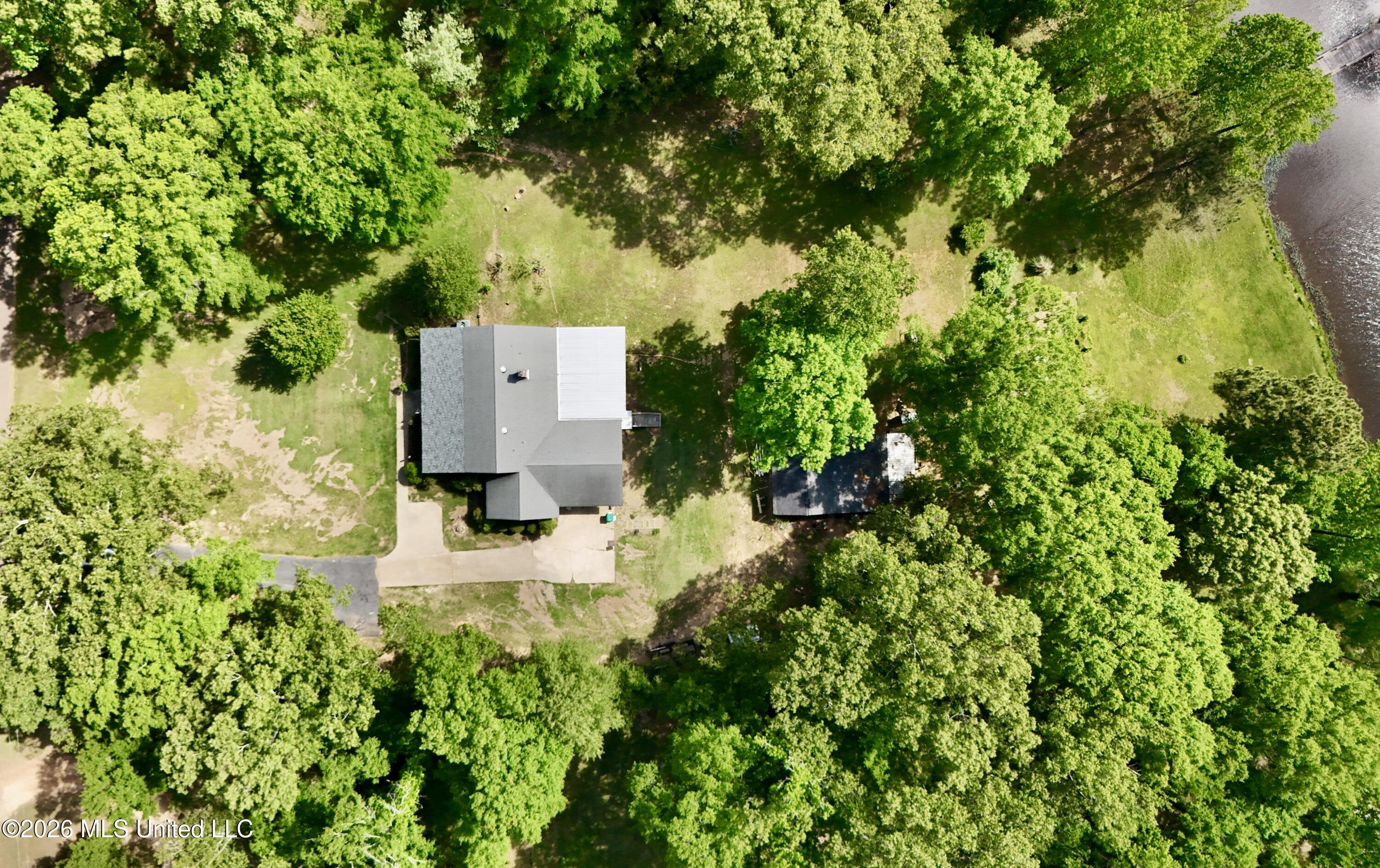 215 Trace Circle Raymond, MS 39154 - Photo 45 of 48 dji_fly_20260414_153710_0916_17761986722