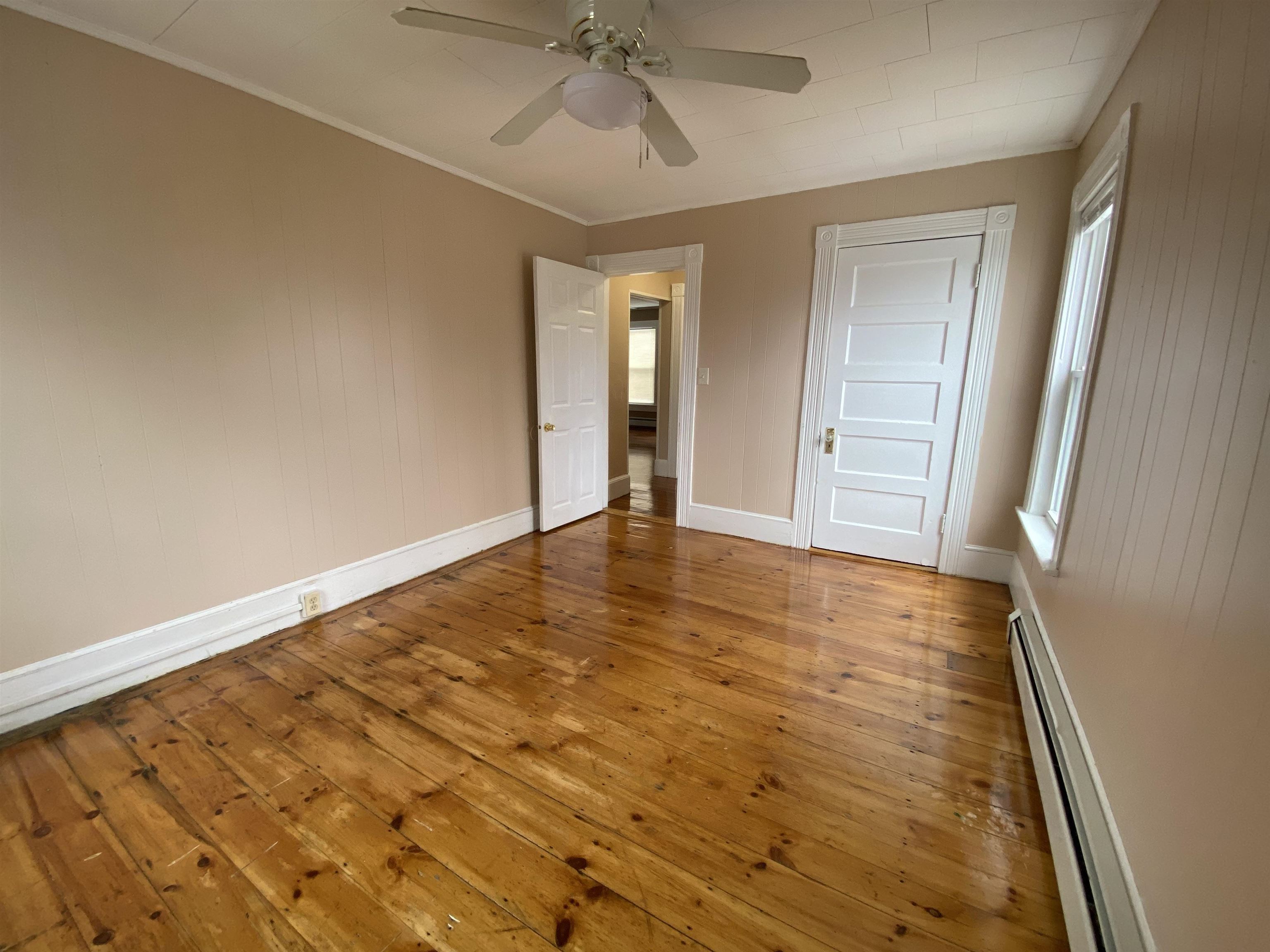 127-1 Tarrytown Road Manchester, NH 03103 - Photo 4 of 8