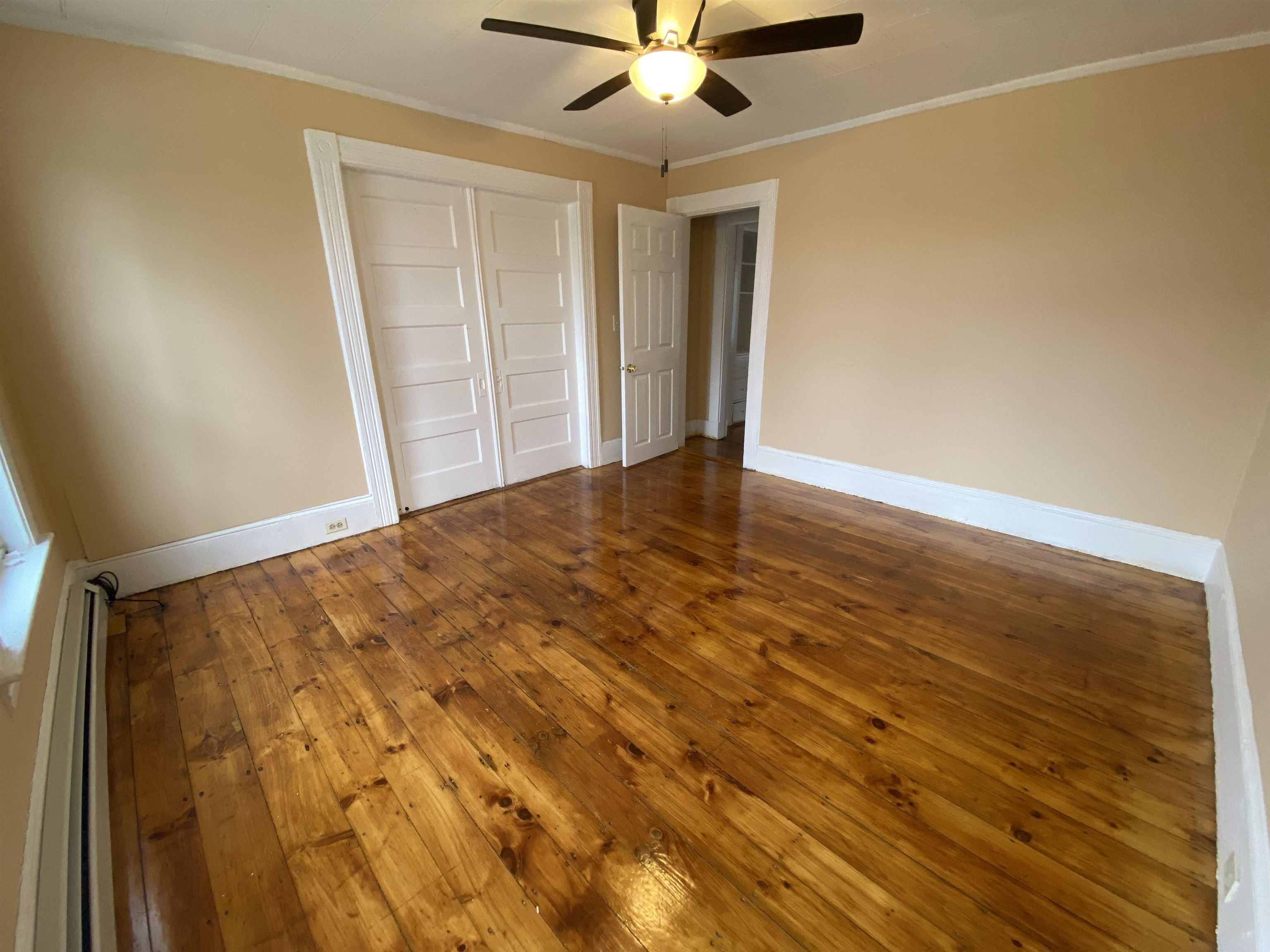 127-1 Tarrytown Road Manchester, NH 03103 - Photo 5 of 8