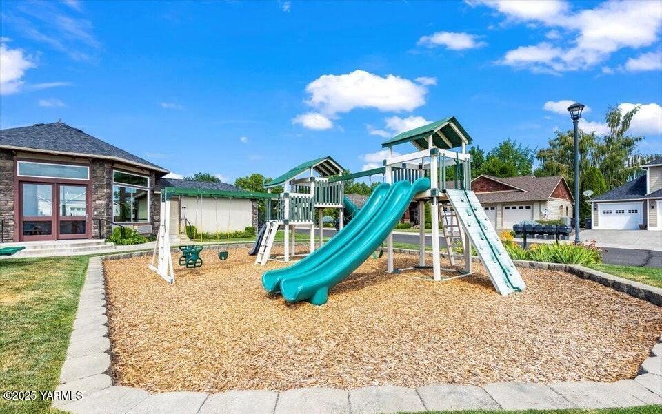 8838 Braeburn Loop Yakima, WA 98903 - Photo 45 of 45 playground