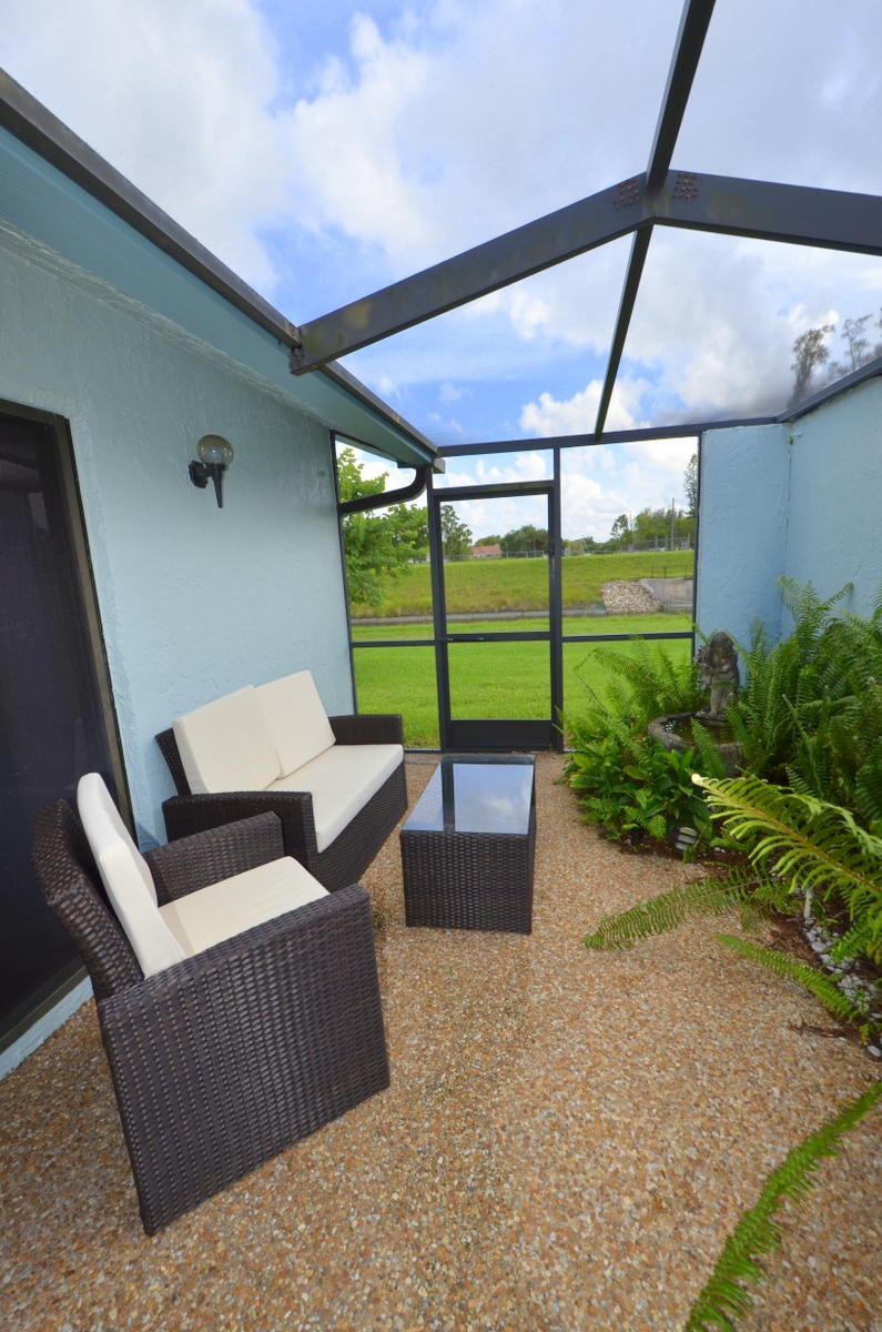 9142 Southwest 22nd Street, Unit A Boca Raton, FL 33428 - Photo 15 of 31 DSC_3706-001