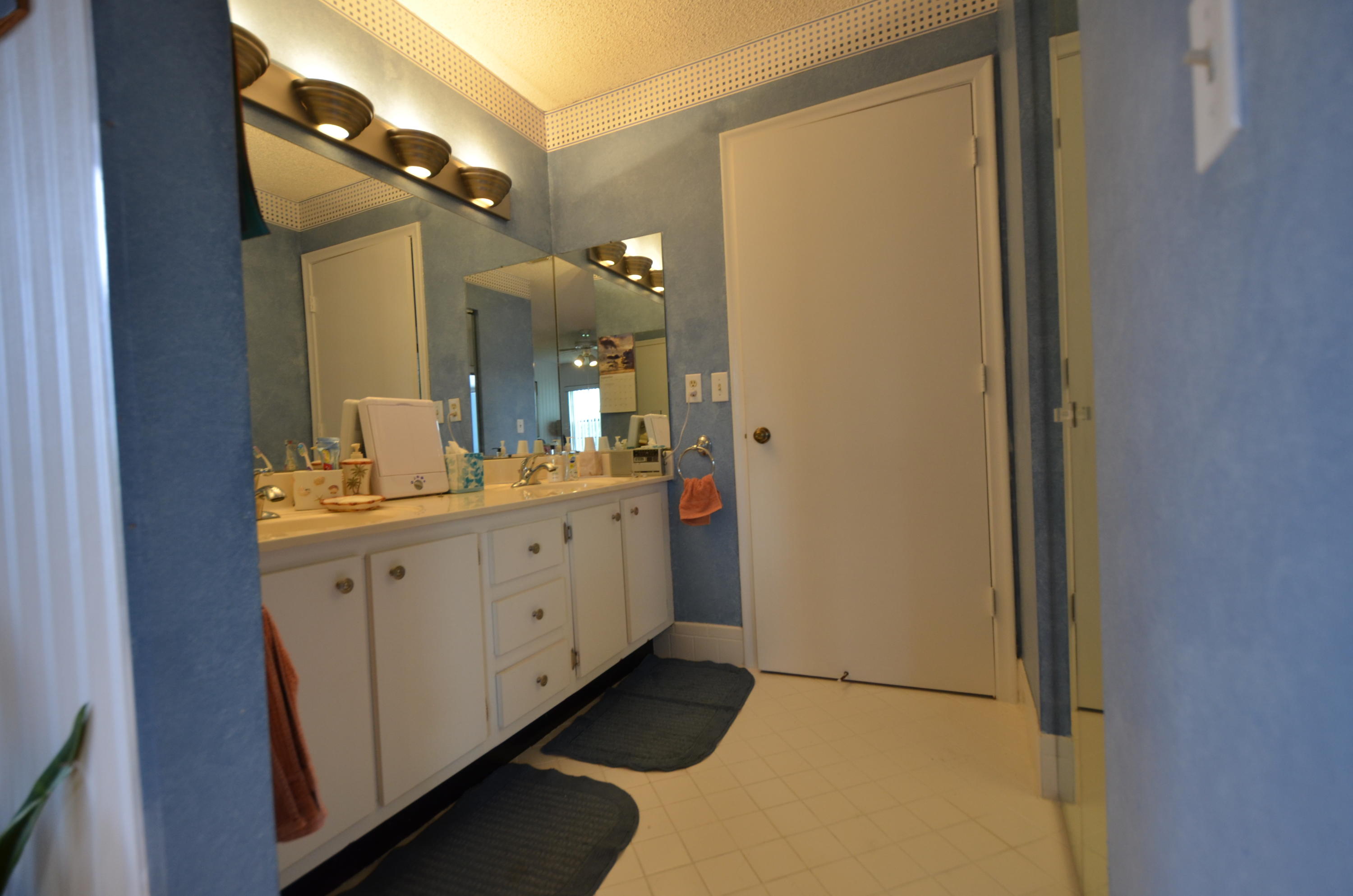 9142 Southwest 22nd Street, Unit A Boca Raton, FL 33428 - Photo 19 of 31 DSC_3711