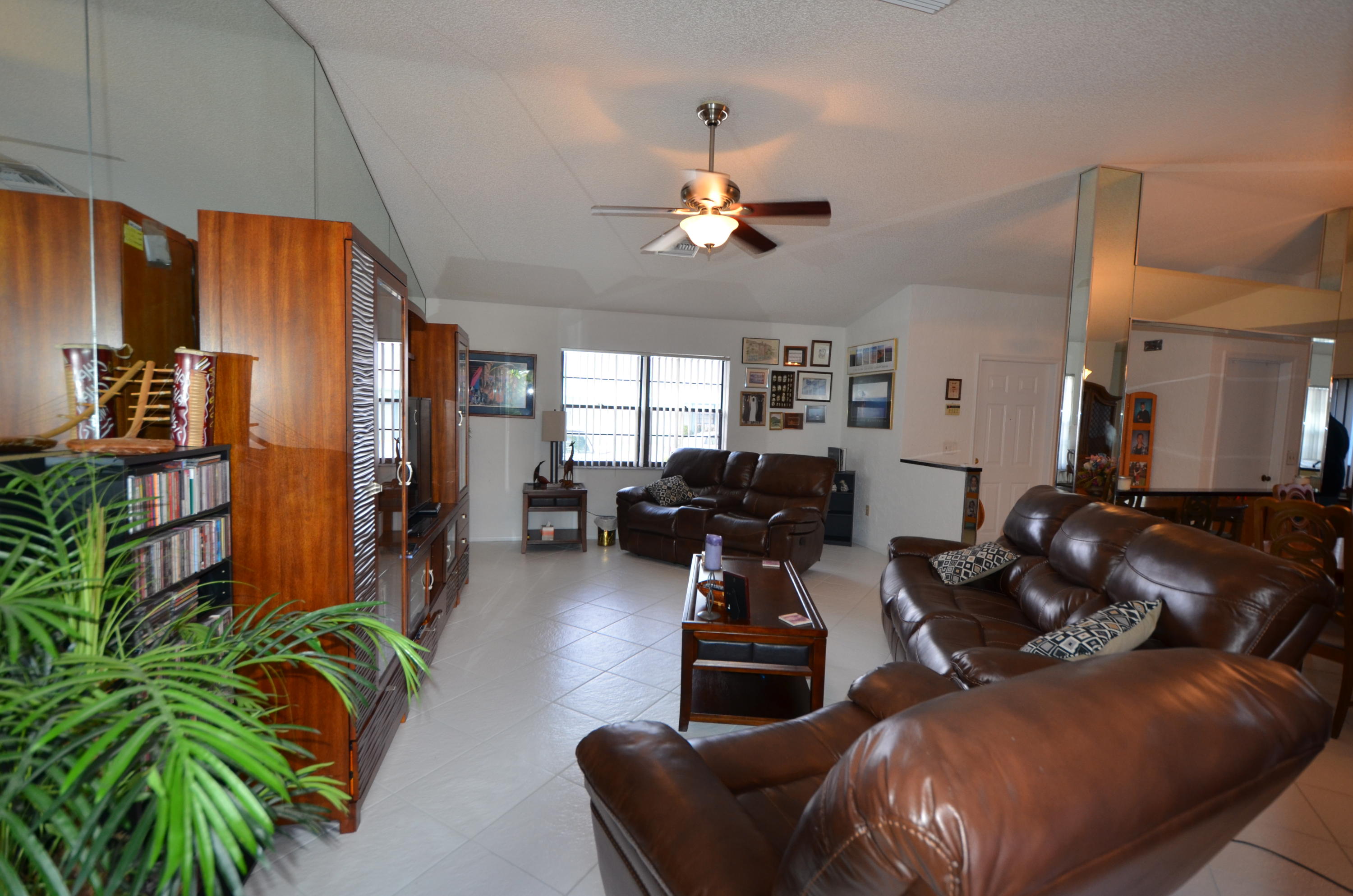 9142 Southwest 22nd Street, Unit A Boca Raton, FL 33428 - Photo 5 of 31 DSC_3691