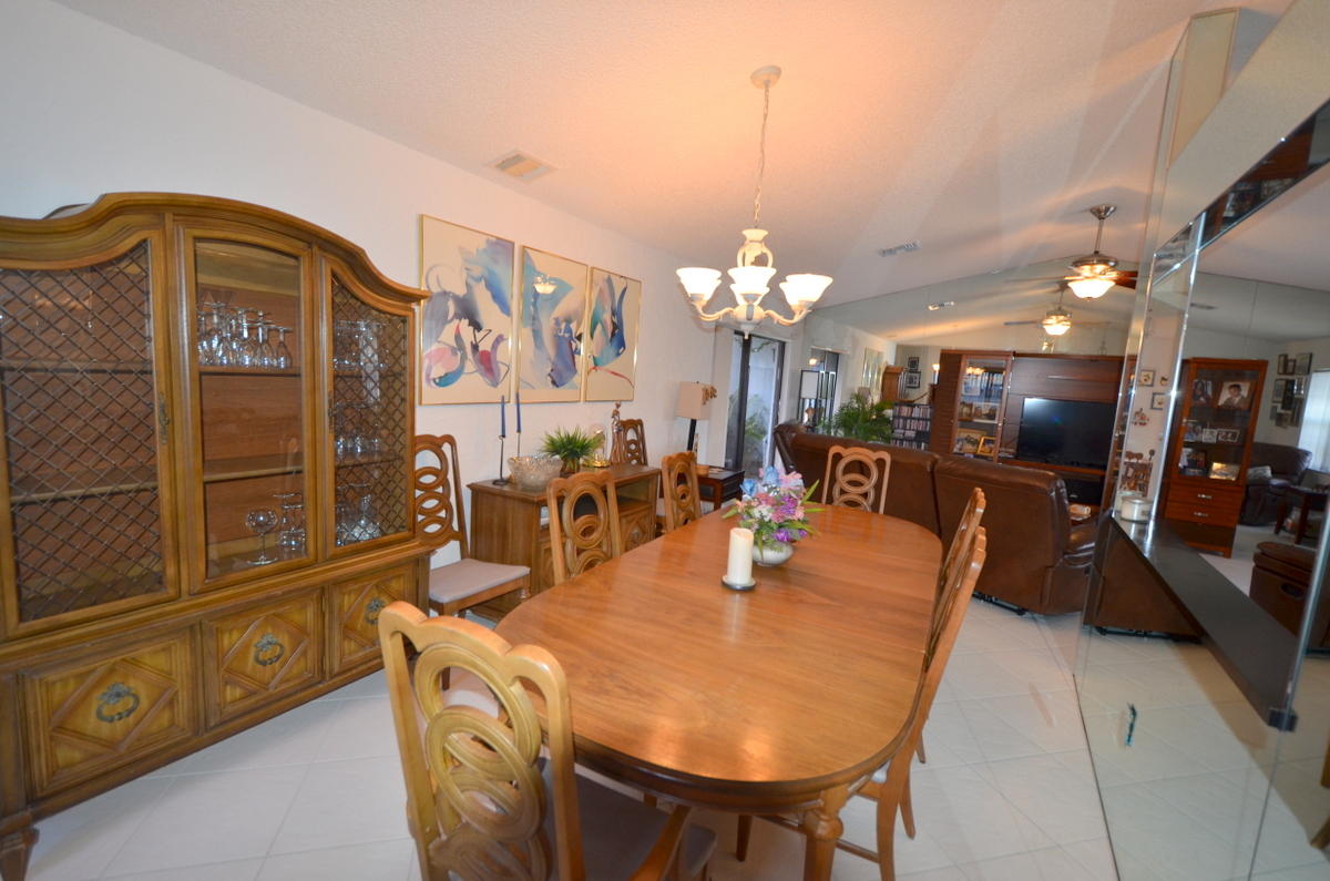 9142 Southwest 22nd Street, Unit A Boca Raton, FL 33428 - Photo 7 of 31 DSC_3700-001