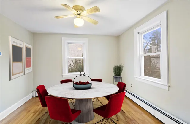 $925,000 | 43 Van Nostrand Avenue, Great Neck, NY 11024