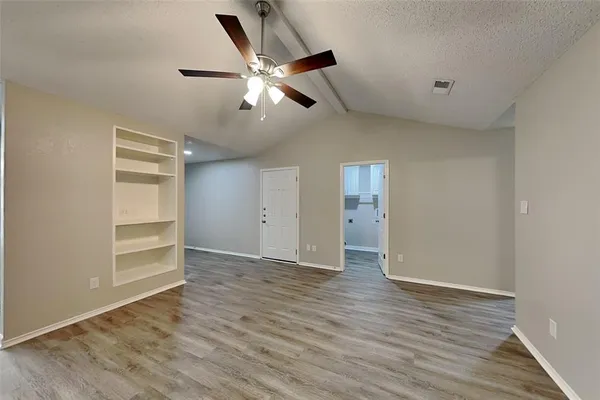 $2,025 | 1205 Stone Creek Drive, Mansfield, TX 76063