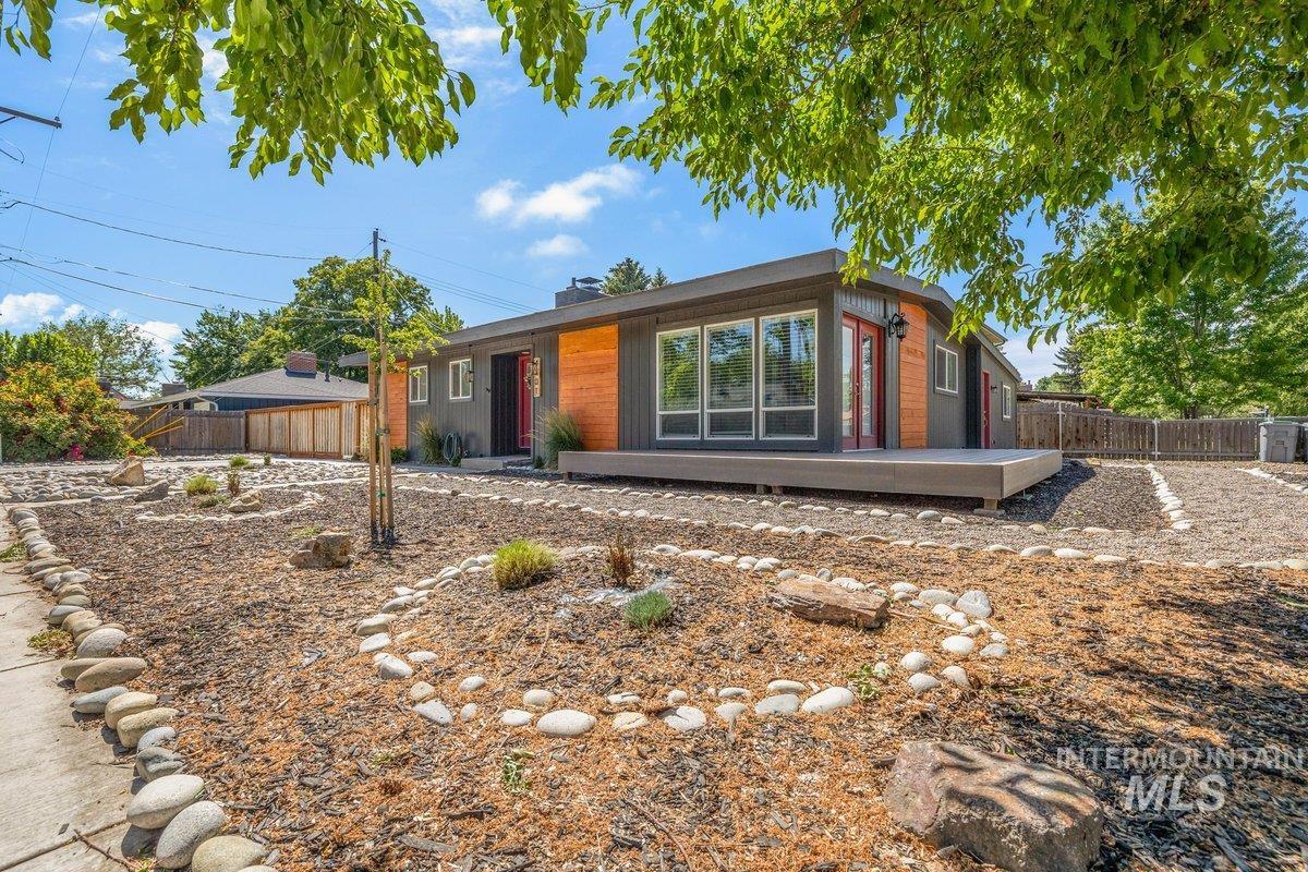 4301 West Camas Street Boise, ID 83705 - Photo 4 of 47