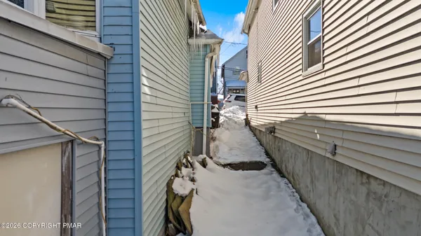 a view of a living room