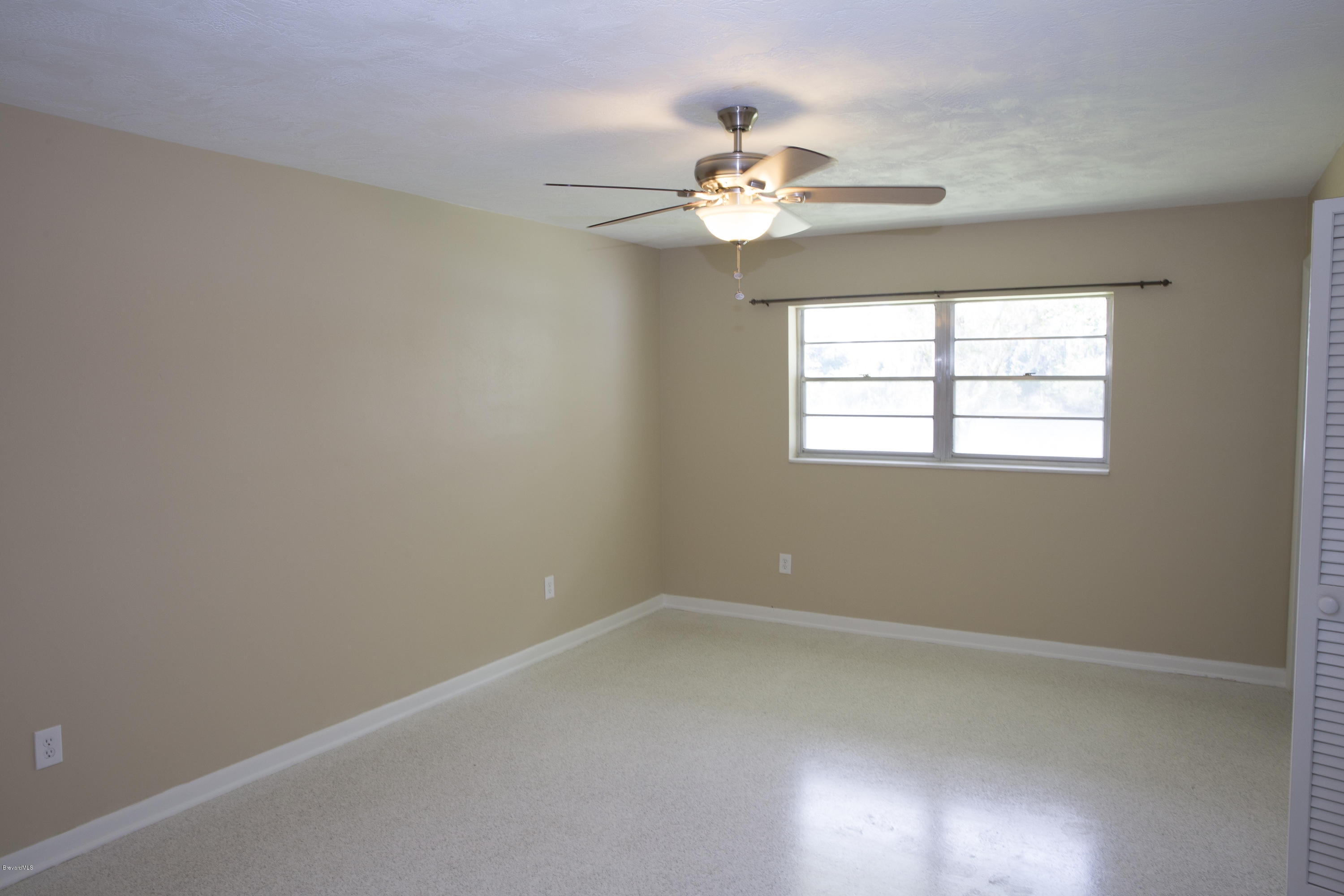 325 Gray Road Melbourne, FL 32904 - Photo 9 of 26 IMG_3435