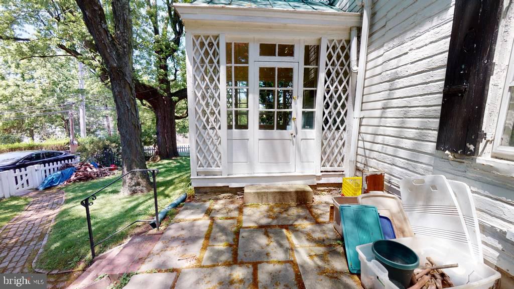 732 Spring Lane Philadelphia, PA 19128 - Photo 3 of 37 Side porch entrance