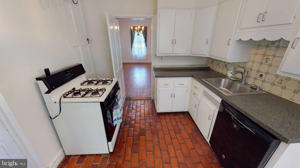 732 Spring Lane Philadelphia, PA 19128 - Photo 9 of 37 Gallery Image 9